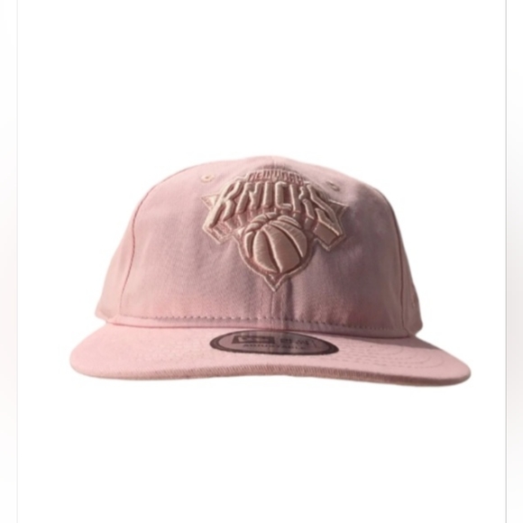 New York Knicks New Era Pink Cap NWT - Picture 2 of 6